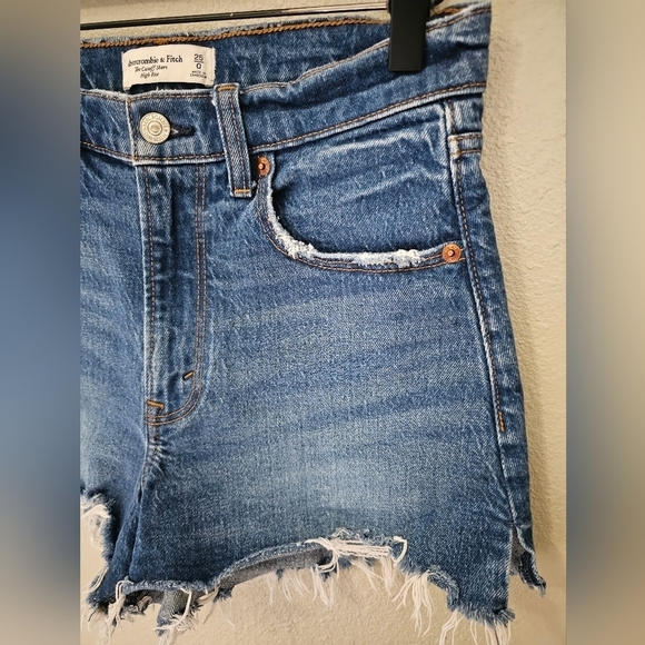 Abercrombie & Fitch The Cutoff High Rise Jean Shorts - Picture 4 of 8